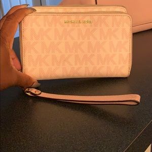 Michael Kors Wrislet